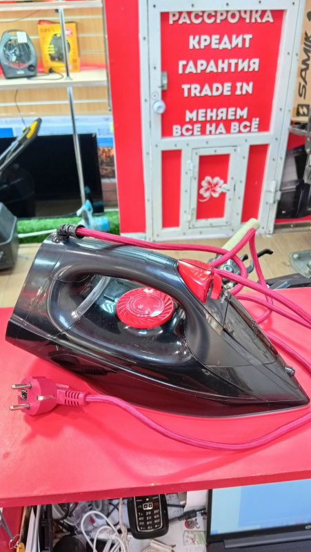 Утюг Marta MT-IR1211A