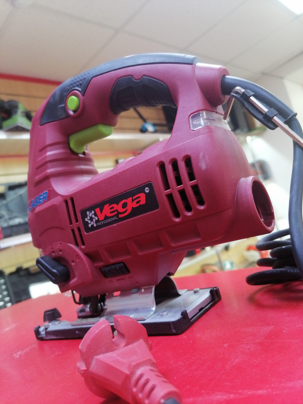 Электролобзик Vega vl-1200