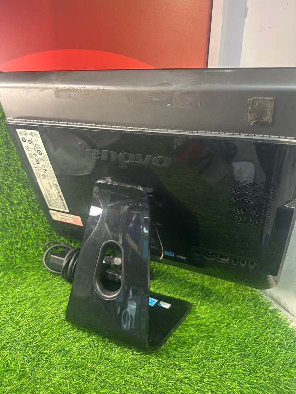 Моноблок Lenovo C200